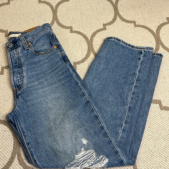 Levi's Ribcage distressed blue Straight Ankle Jeans capital E - Picture 5 of 17